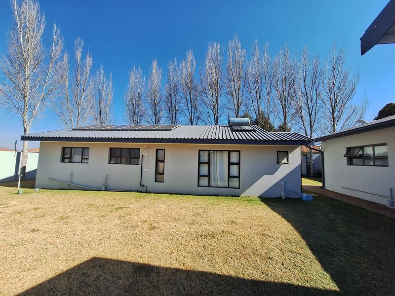 4 Bedroom Property for Sale in Flamwood North West